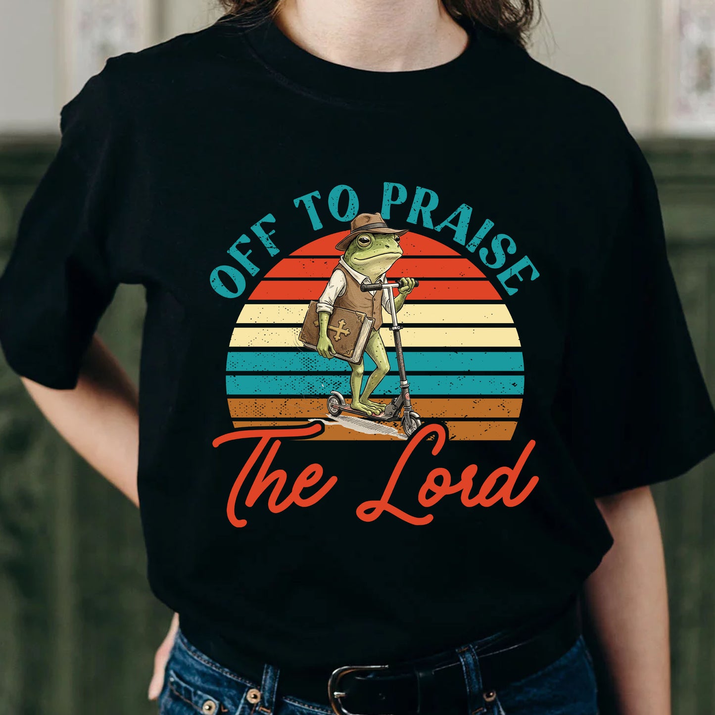 Funny Frog Off To Praise The Lord Bible Study Christian T-Shirt