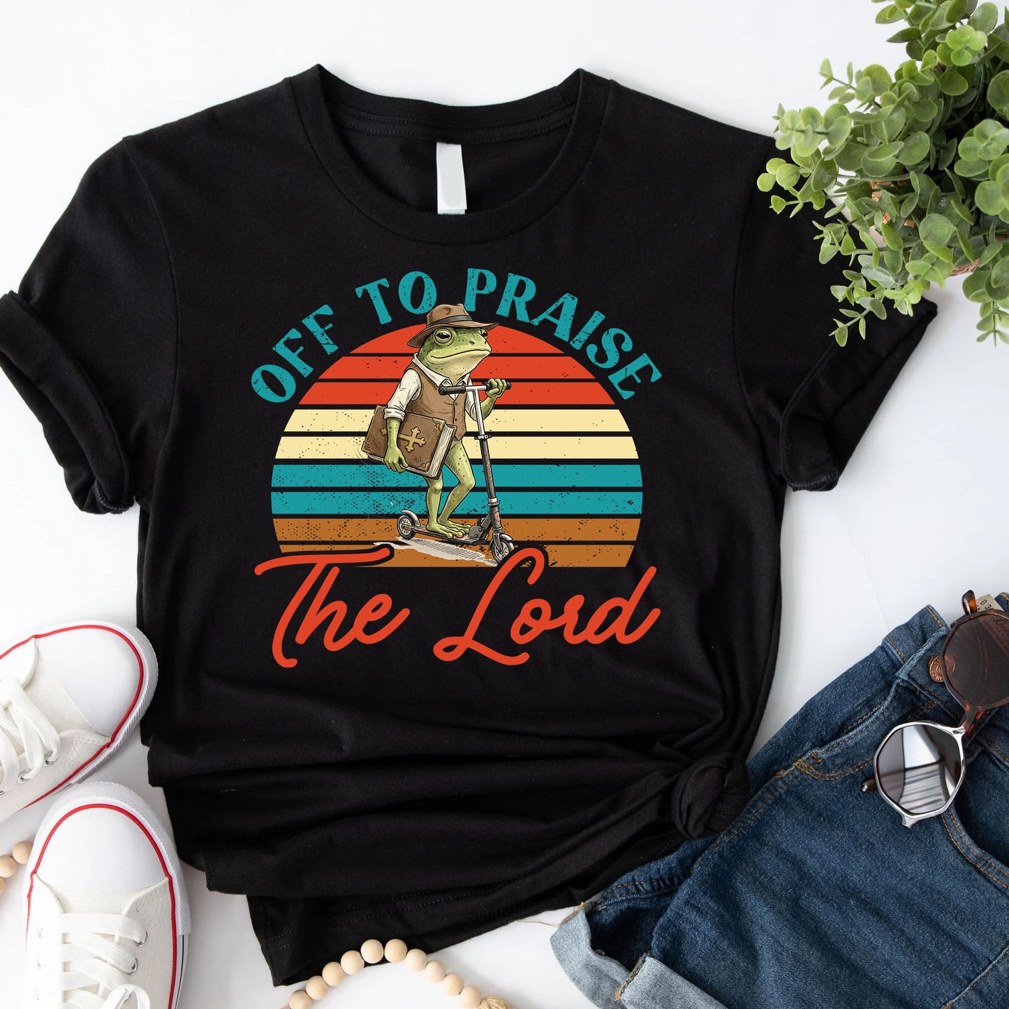 Funny Frog Off To Praise The Lord Bible Study Christian T-Shirt